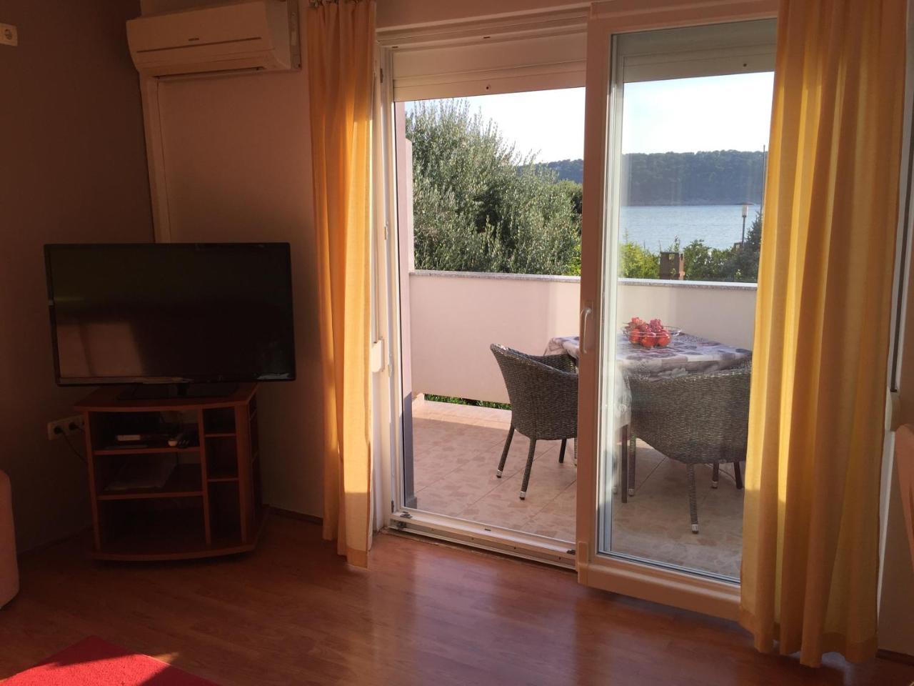Apartments Nautica Barbat na Rabu Eksteriør billede