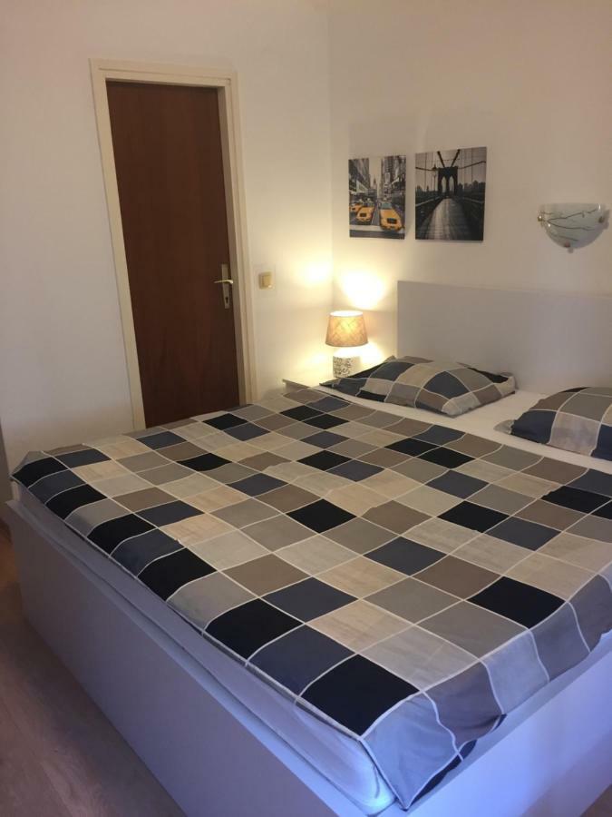 Apartments Nautica Barbat na Rabu Eksteriør billede